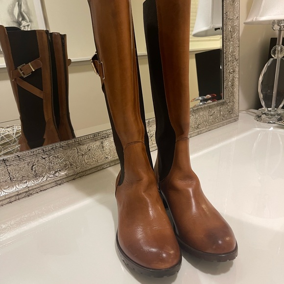 Charles David brown leather knee- high tall boots - Picture 2 of 5